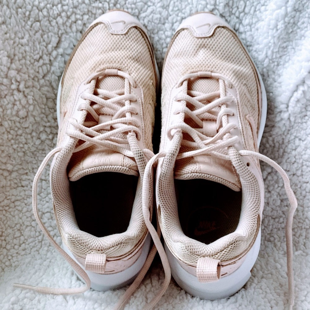 Nike Air Athletic Shoes CU4870-600 Size 8 -Sell new $100+ : Light pink